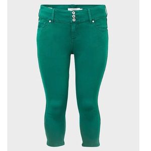 Torrid Cropped Jeggings size 20 light green